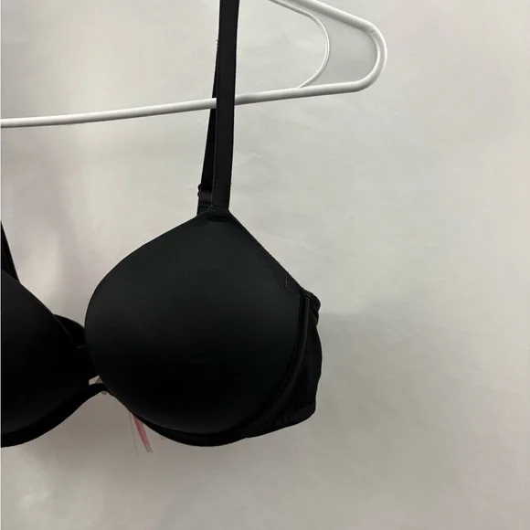 PINK Victoria's Secret Black Wear Everywhere Super Push Up Bra Sz 36C - Picture 3 of 13